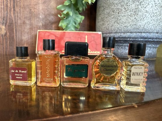 geschenkset "Parfums de France" miniatuur parfumflesjes - Afbeelding 5