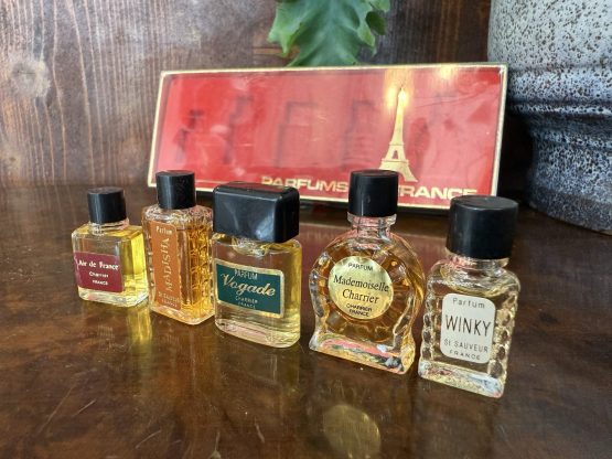 geschenkset "Parfums de France" miniatuur parfumflesjes - Afbeelding 3