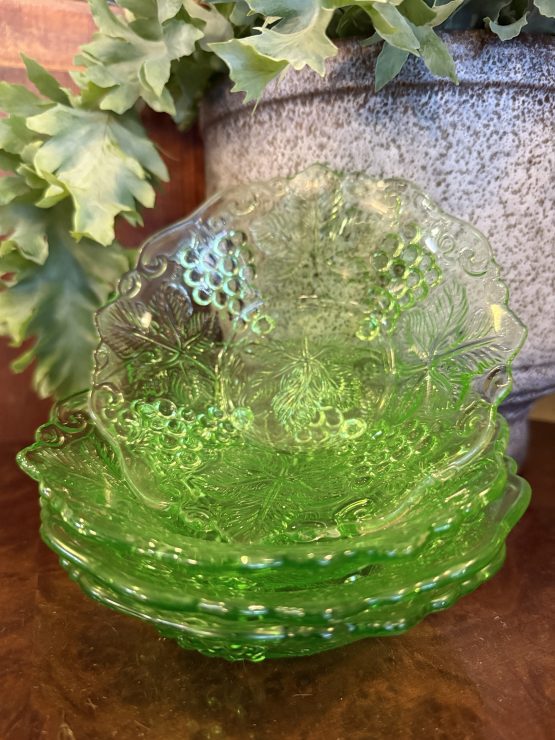 Vintage schaaltjes | set van 4 | groen glas
